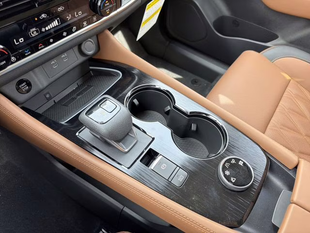 2026 Everest White Pearl/Super Black Nissan Rogue Platinum AWD SUV