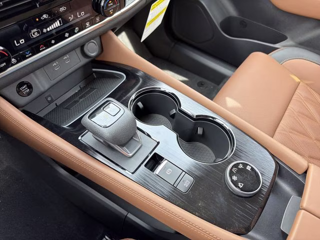 2026 Everest White Pearl/Super Black Nissan Rogue Platinum AWD SUV