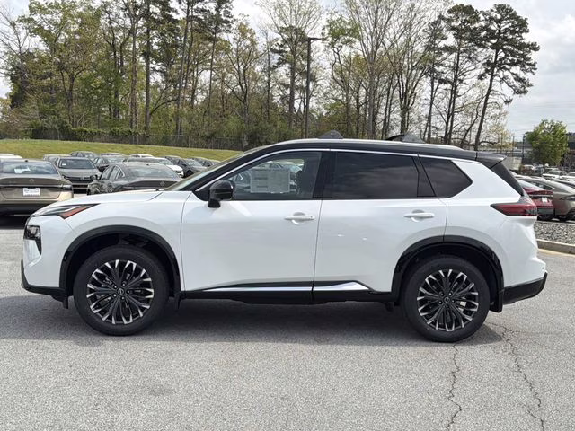 2026 Everest White Pearl/Super Black Nissan Rogue Platinum AWD SUV