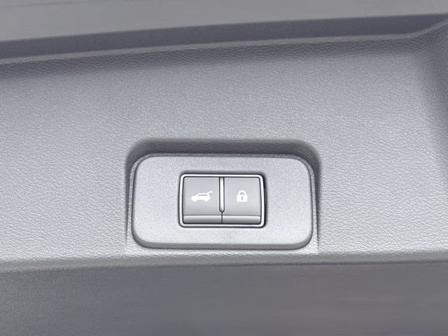 2026 Everest White Pearl/Super Black Nissan Rogue Platinum AWD SUV
