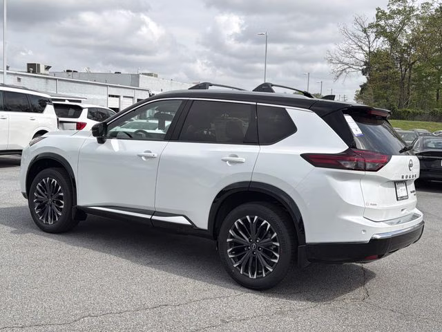 2026 Everest White Pearl/Super Black Nissan Rogue Platinum AWD SUV