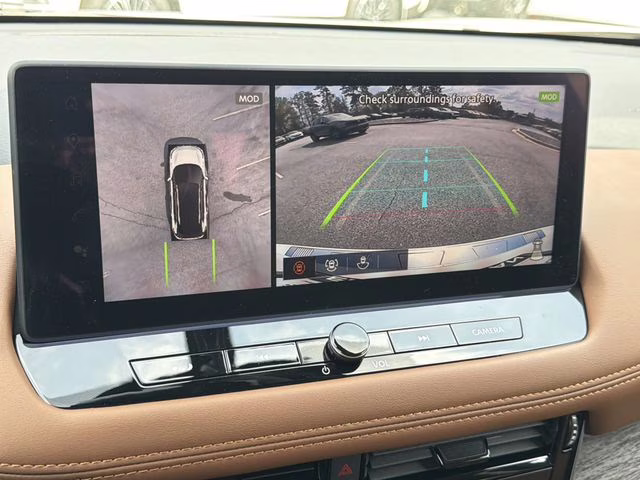 2026 Everest White Pearl/Super Black Nissan Rogue Platinum AWD SUV