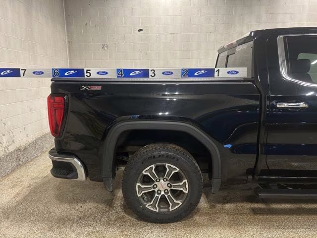 2020 Onyx Black GMC Sierra 1500 SLT 4X4 Truck