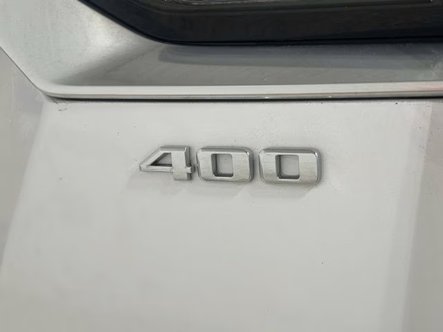 2024 Crystal White Tricoat Cadillac XT6 Sport AWD SUV