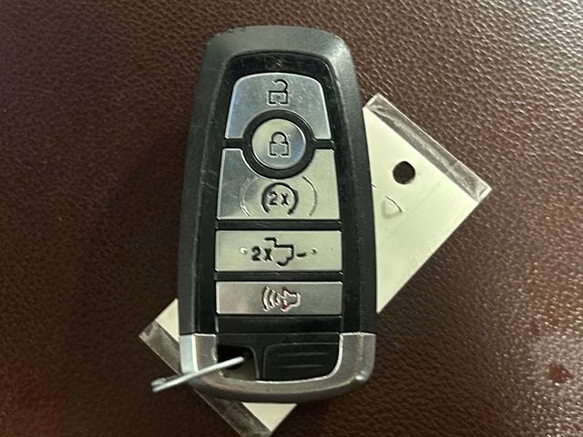 2023 Agate Black Metallic Ford F-150 Lariat 4X4 Truck