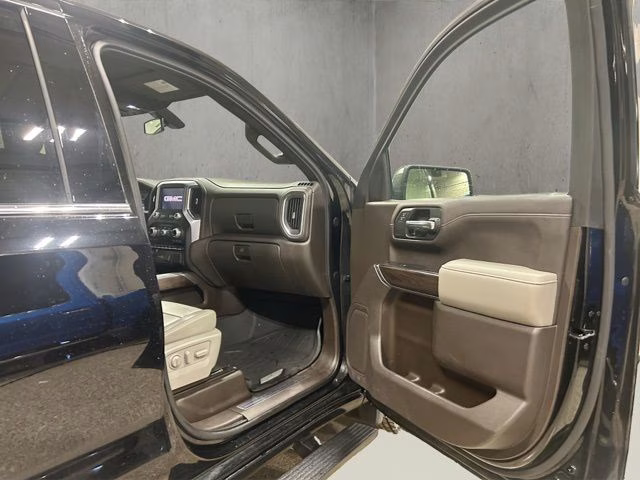 2020 Onyx Black GMC Sierra 1500 SLT 4X4 Truck