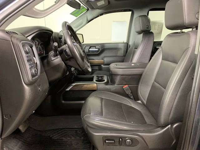 2021 Shadow Gray Metallic Chevrolet Silverado 1500 RST 4X4 Truck