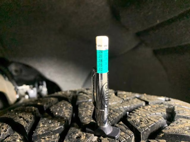 2021 Shadow Gray Metallic Chevrolet Silverado 1500 RST 4X4 Truck