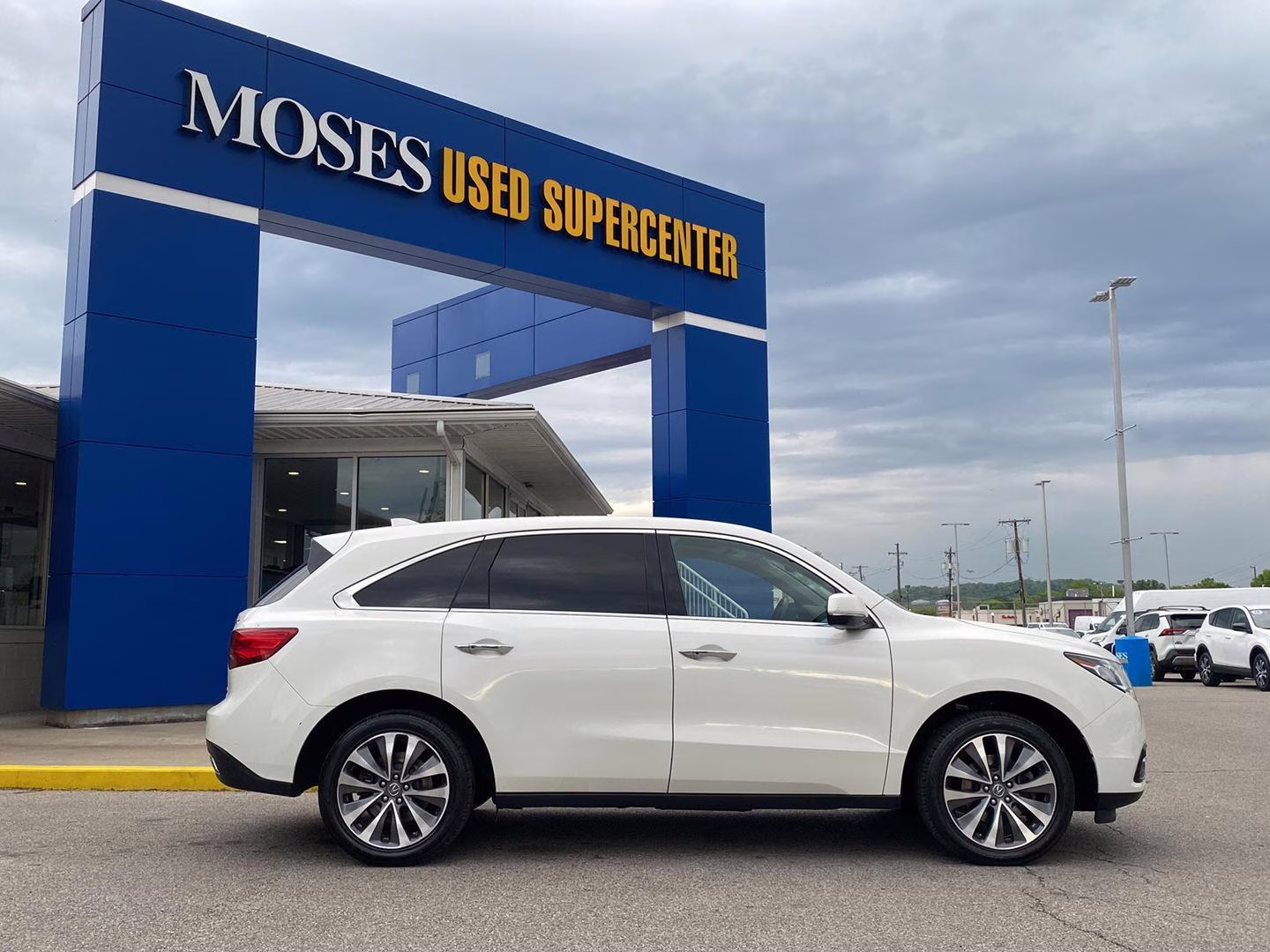 2016 White Diamond Pearl Acura MDX w/Tech AWD SH-AWD