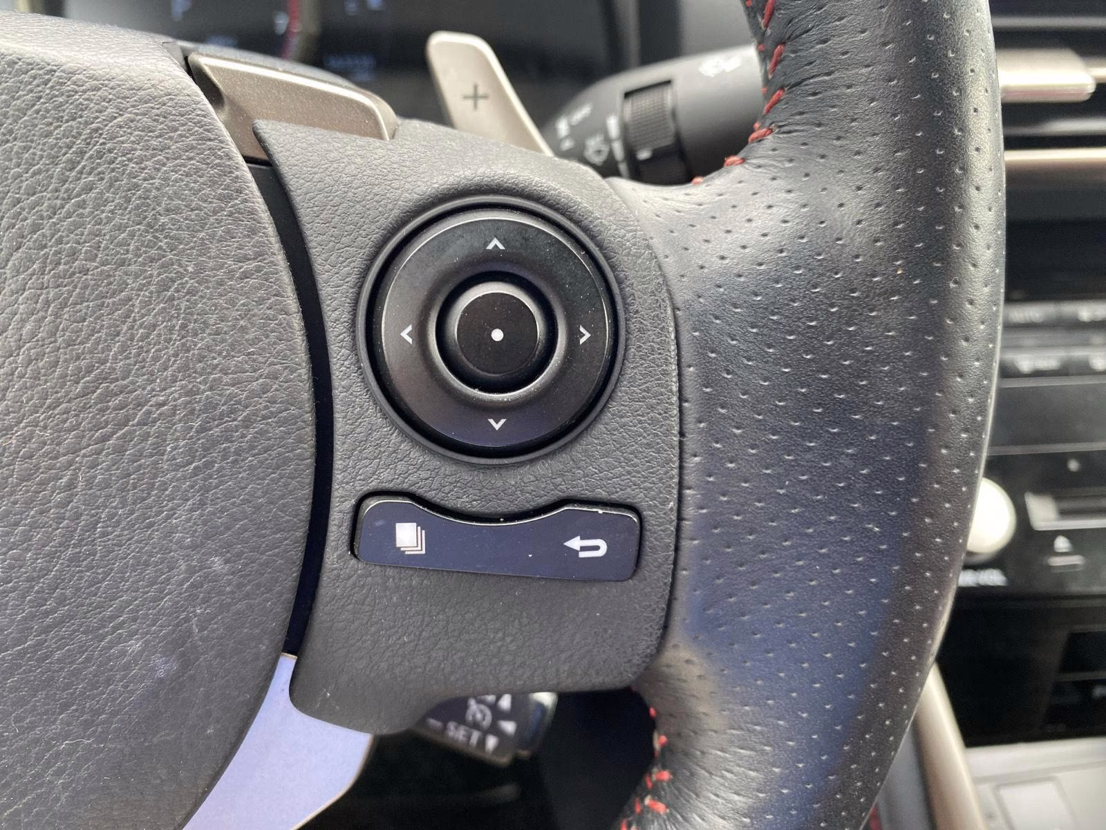 2014 Ultra White Lexus IS 350 SEDAN RWD Sedan