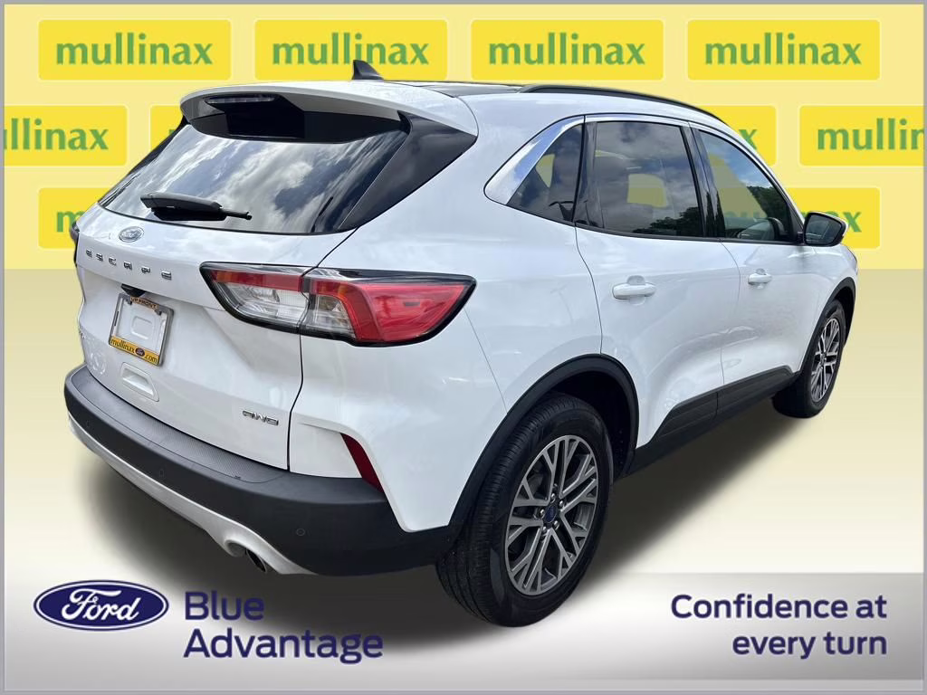 2020 Oxford White Ford Escape SEL AWD SUV