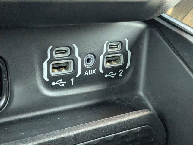 2022 Billet Silver Metallic Clearcoat Ram 1500 Big Horn/Lone Star 4X4 Truck