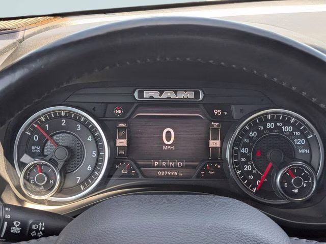 2022 Billet Silver Metallic Clearcoat Ram 1500 Big Horn/Lone Star 4X4 Truck