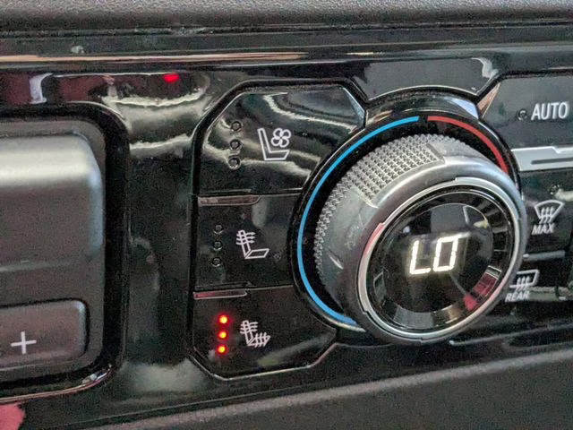 2024 Iridescent Pearl Tricoat Chevrolet Silverado 1500 LTZ 4X4 Truck