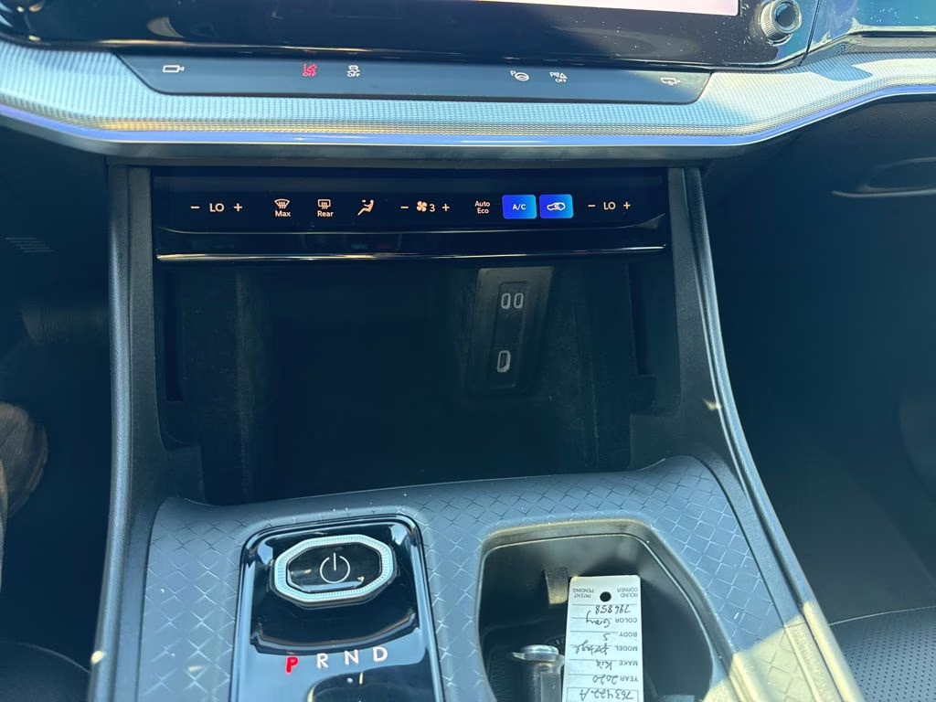 2024 Diamond Black Crystal Pearlcoat Jeep Wagoneer S Launch Edition 4X4 SUV