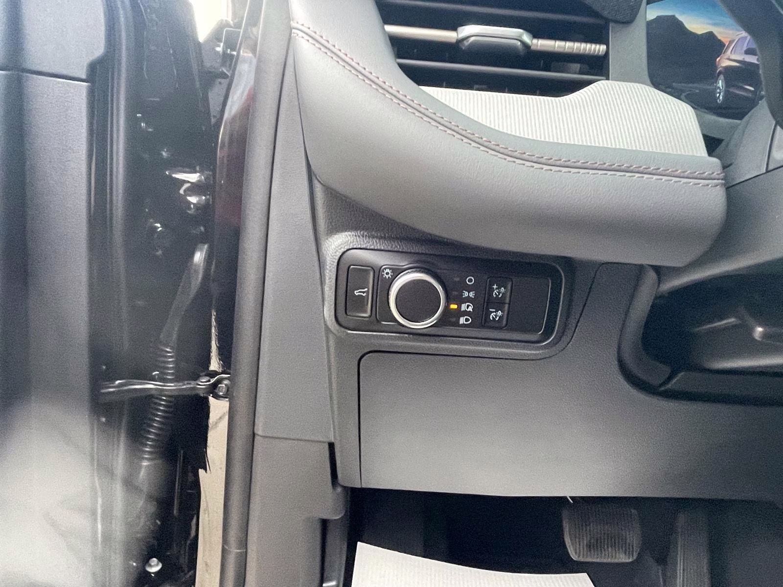 2026 Agate Black Ford Explorer Active 4X4 SUV