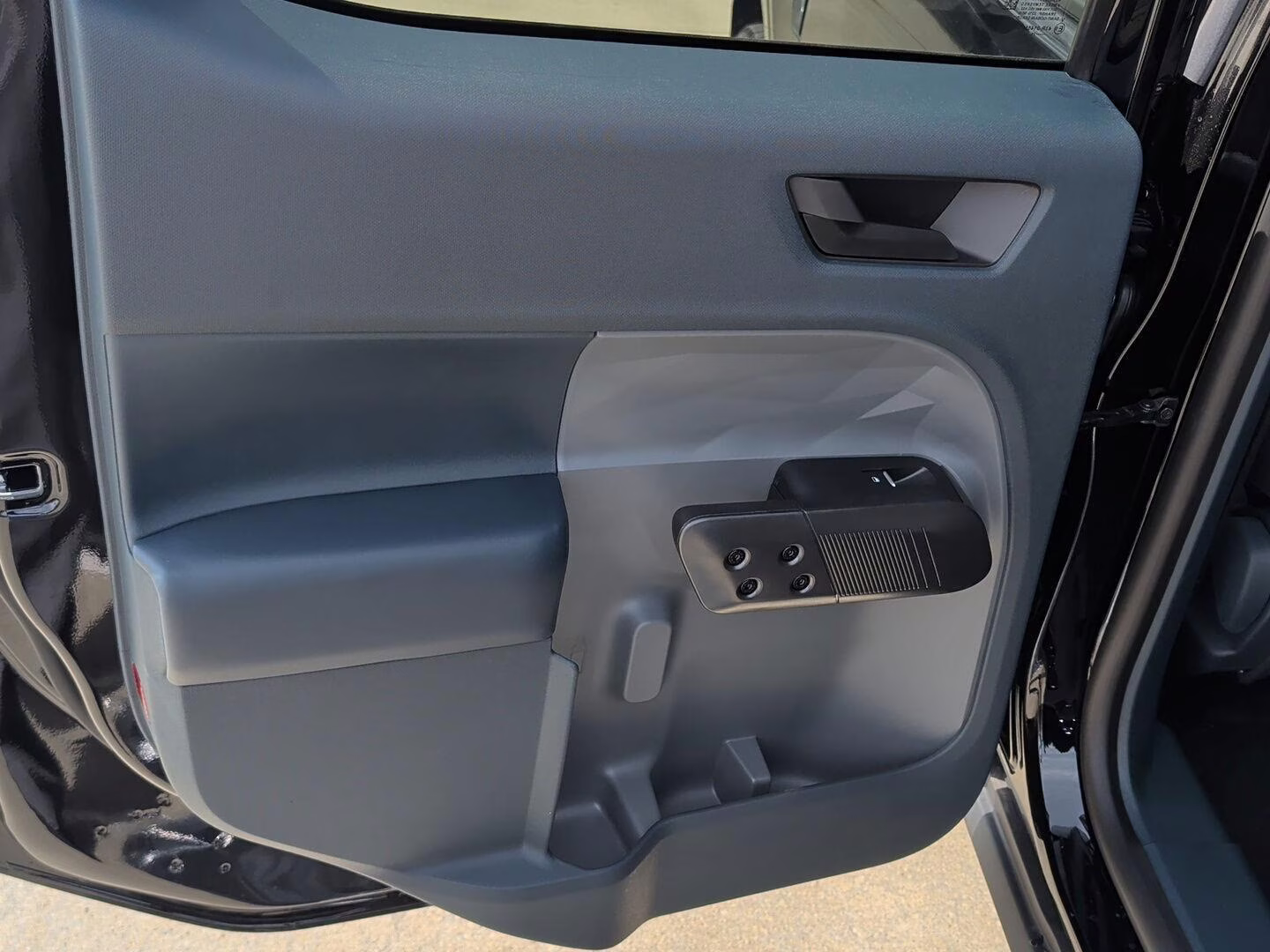 2026 Shadow Black Ford Maverick XLT AWD Truck