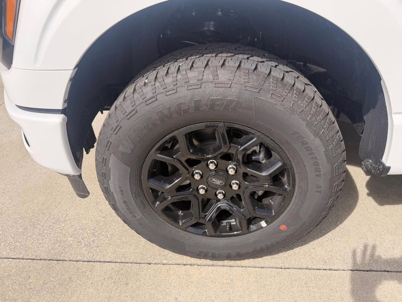 2026 Oxford White Ford F-150 XLT 4X4 Truck