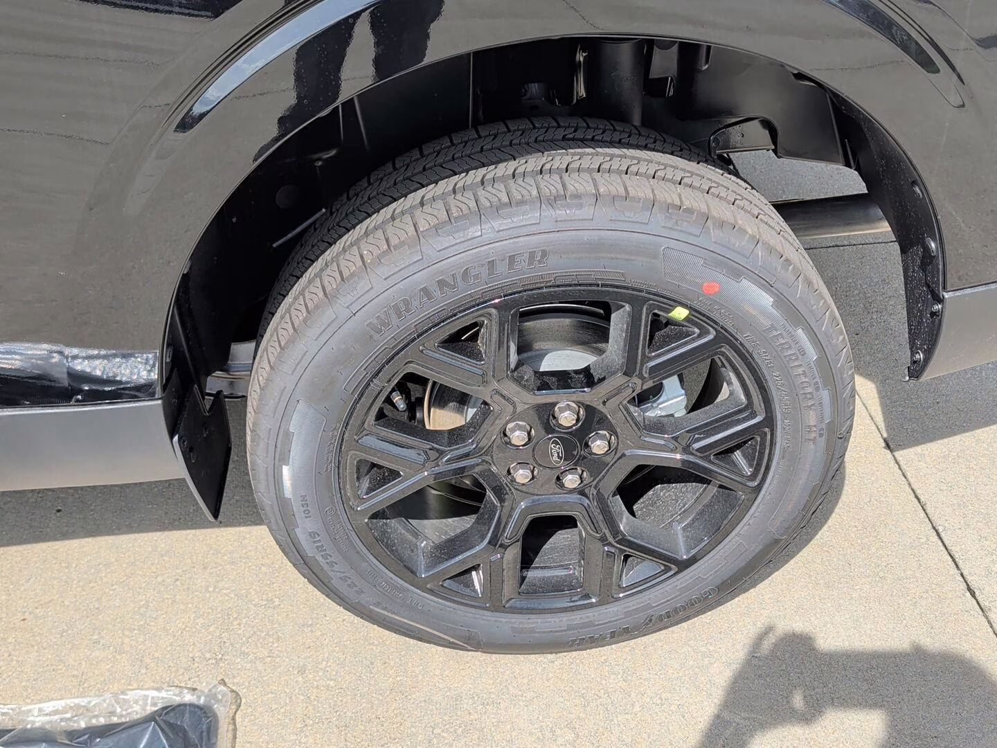2026 Shadow Black Ford Maverick XLT AWD Truck