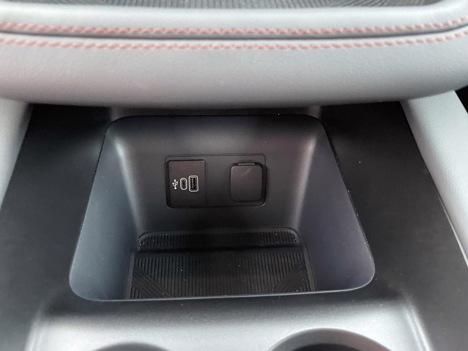 2026 Agate Black Ford Explorer Active 4X4 SUV