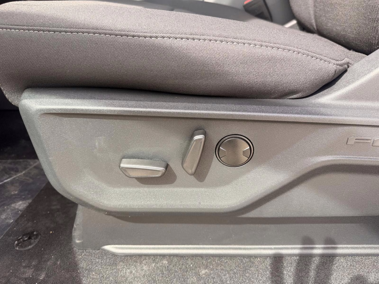 2026 Oxford White Ford F-150 XLT 4X4 Truck