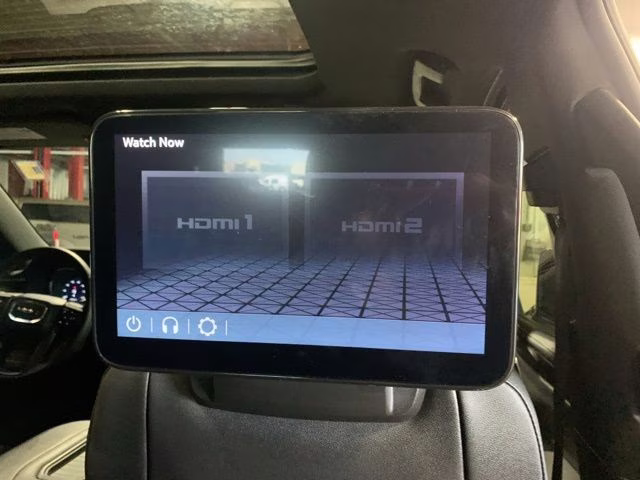 2024 Summit White GMC Yukon XL AT4 4X4 SUV