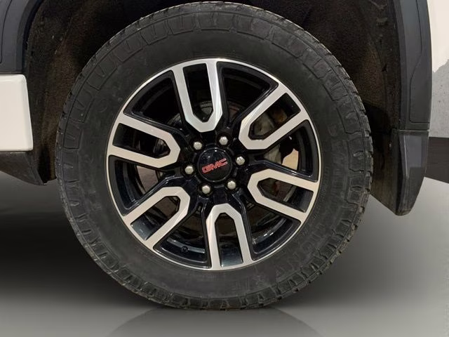 2021 Summit White GMC Sierra 1500 AT4 4X4 Truck