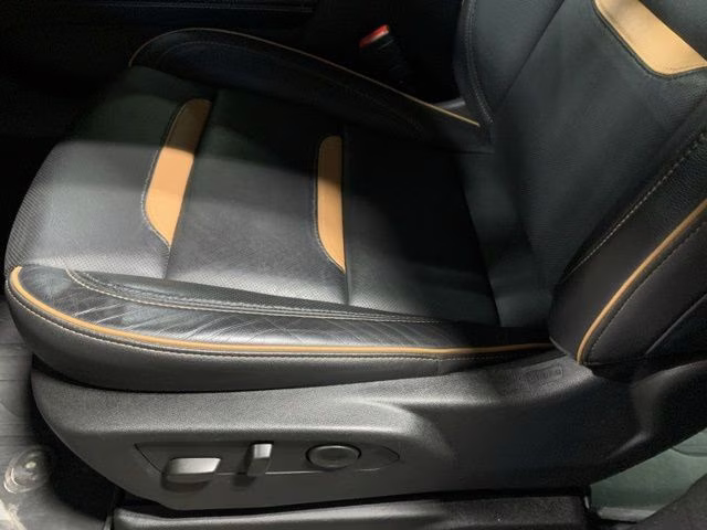 2024 Summit White GMC Yukon XL AT4 4X4 SUV