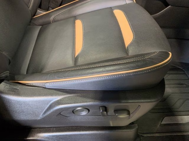 2024 Summit White GMC Yukon XL AT4 4X4 SUV