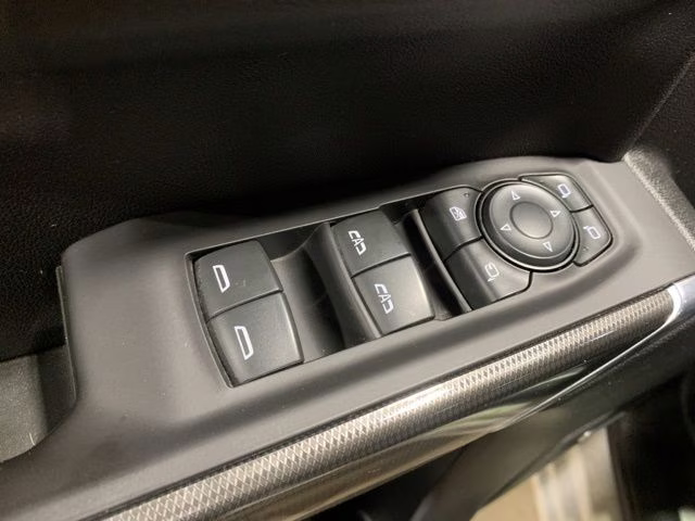 2021 Summit White GMC Sierra 1500 AT4 4X4 Truck