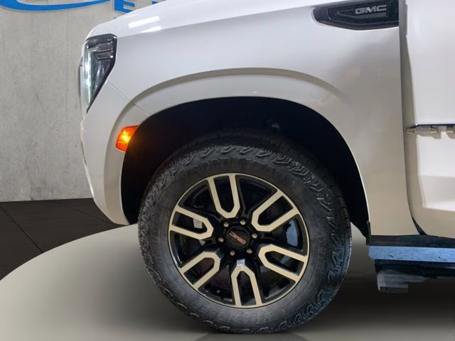 2024 Summit White GMC Yukon XL AT4 4X4 SUV
