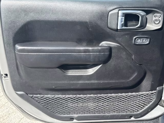 2021 Sting-Gray Clearcoat Jeep Wrangler 4X4 Convertible