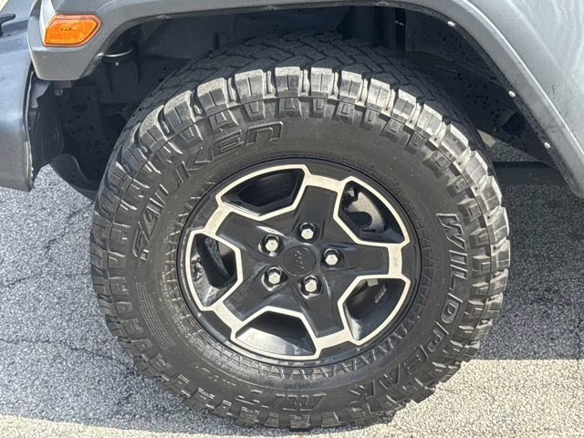 2021 Sting-Gray Clearcoat Jeep Wrangler 4X4 Convertible