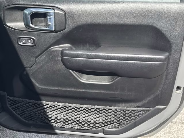 2021 Sting-Gray Clearcoat Jeep Wrangler 4X4 Convertible