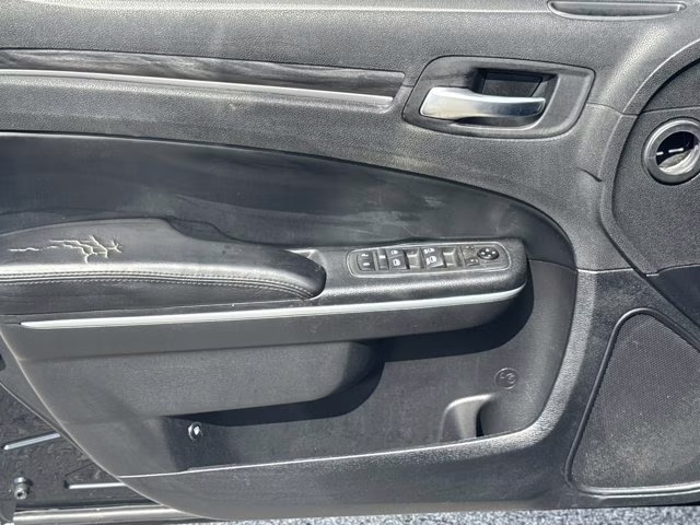 2021 Gloss Black Chrysler 300 RWD Sedan