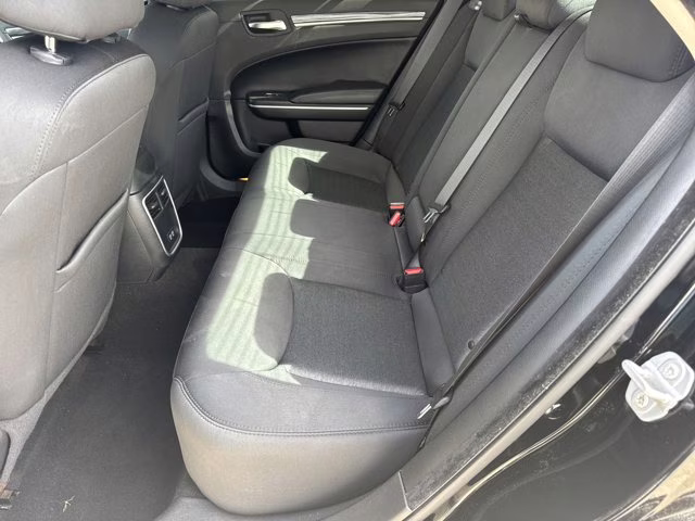 2021 Gloss Black Chrysler 300 RWD Sedan