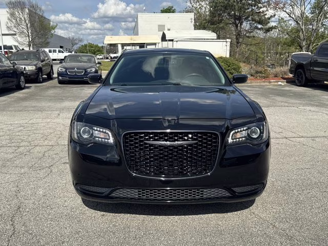 2021 Gloss Black Chrysler 300 RWD Sedan