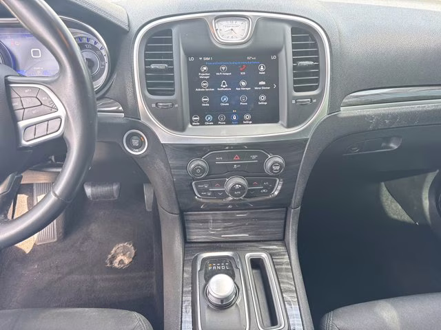 2021 Gloss Black Chrysler 300 RWD Sedan