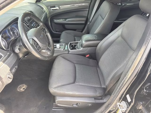 2021 Gloss Black Chrysler 300 RWD Sedan