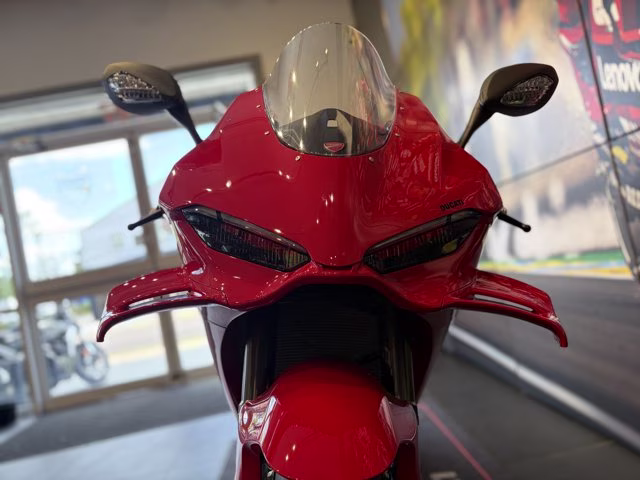 2026 RED Ducati PANIGALE V4