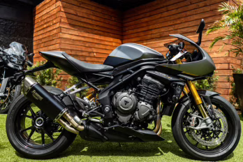 2025 GREY Triumph SPEED TRIPLE 1200 RR BREITLING LIMITED EDITION