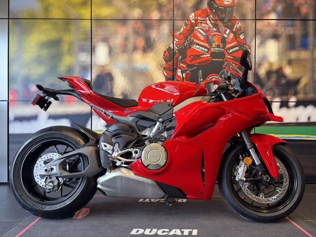 2026 RED Ducati PANIGALE V4