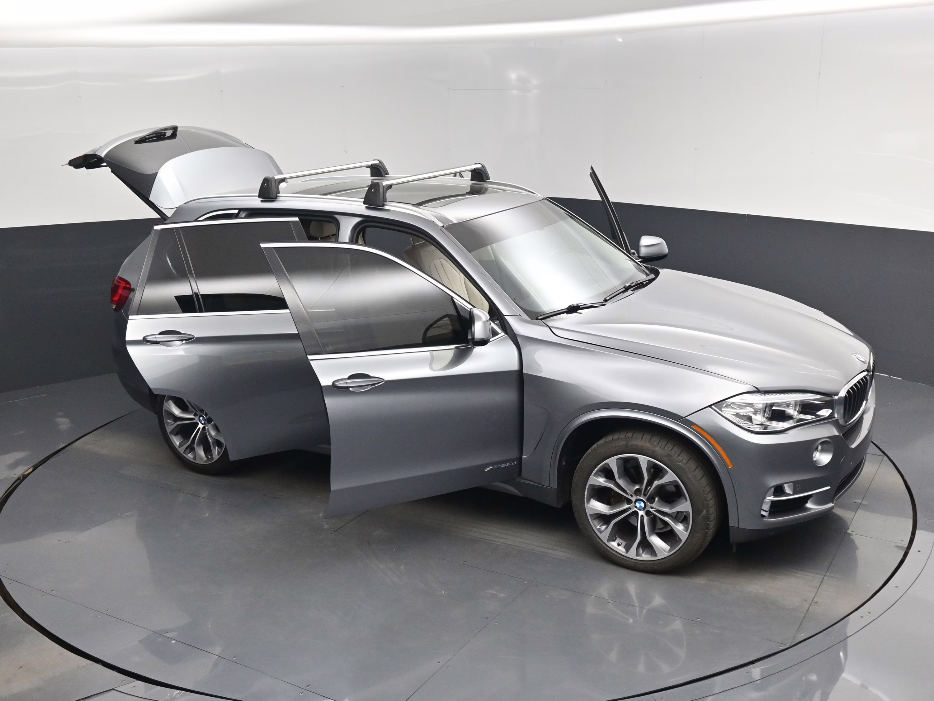 2015 Space Gray Metallic BMW X5 xDrive35d AWD SUV
