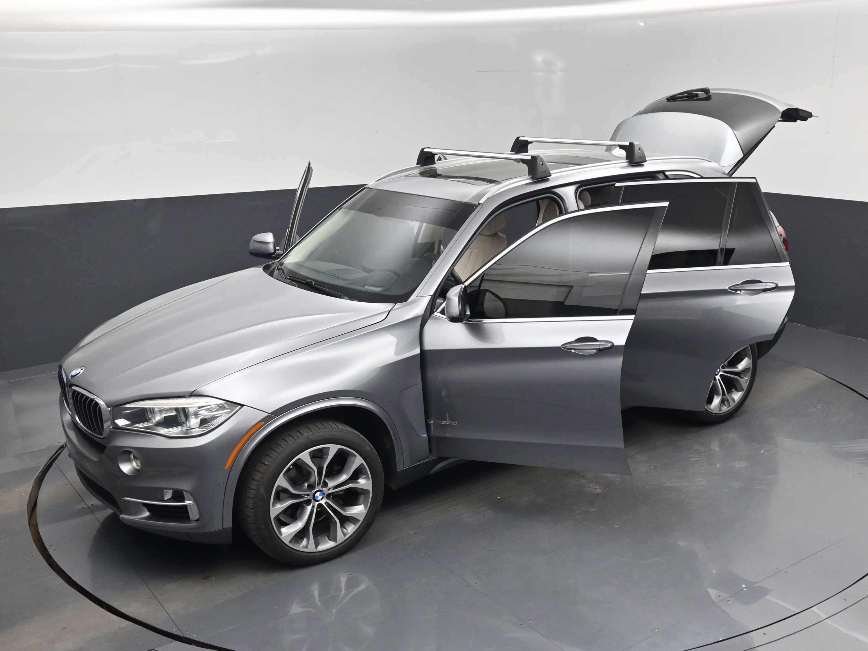 2015 Space Gray Metallic BMW X5 xDrive35d AWD SUV