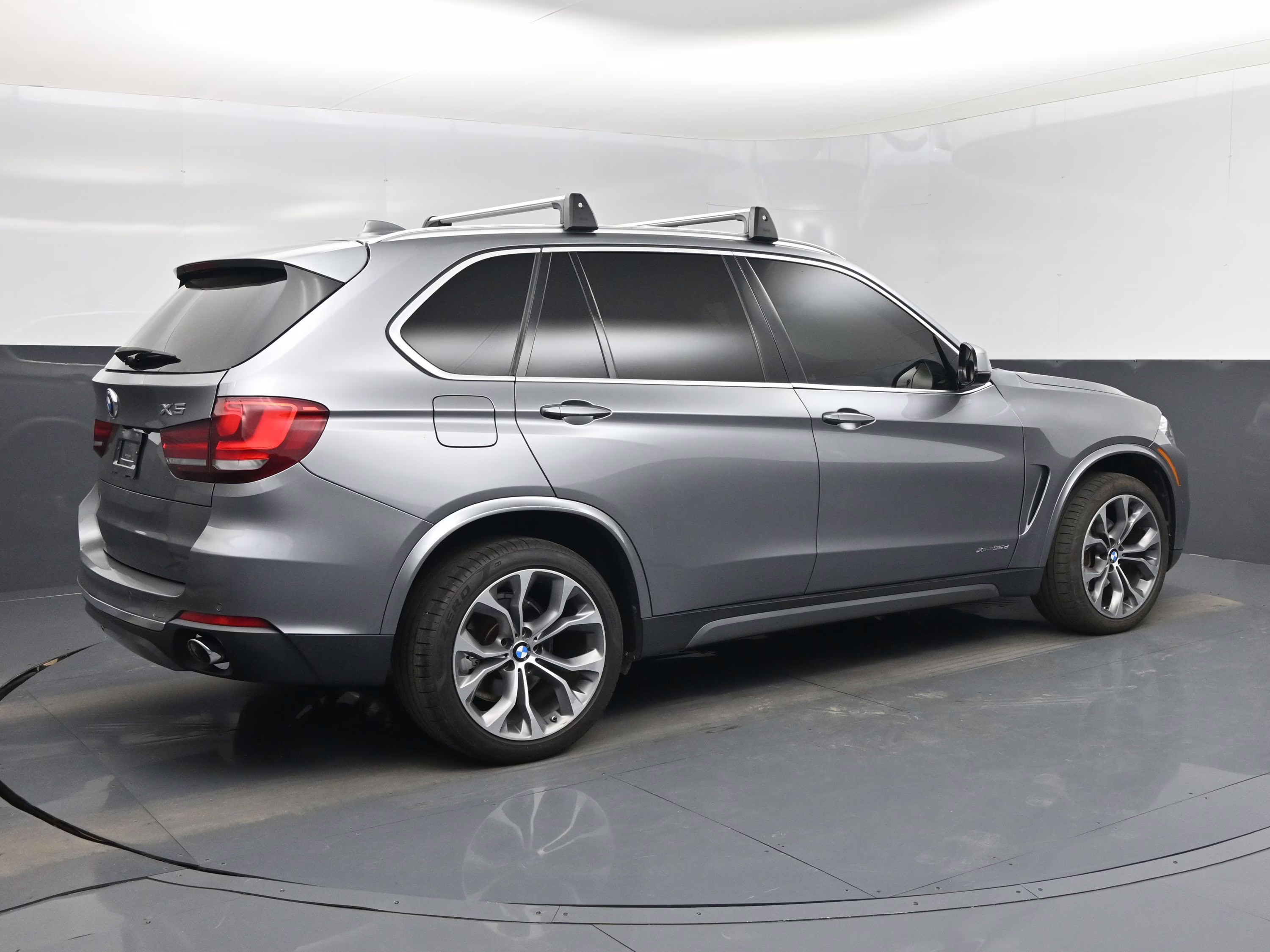 2015 Space Gray Metallic BMW X5 xDrive35d AWD SUV