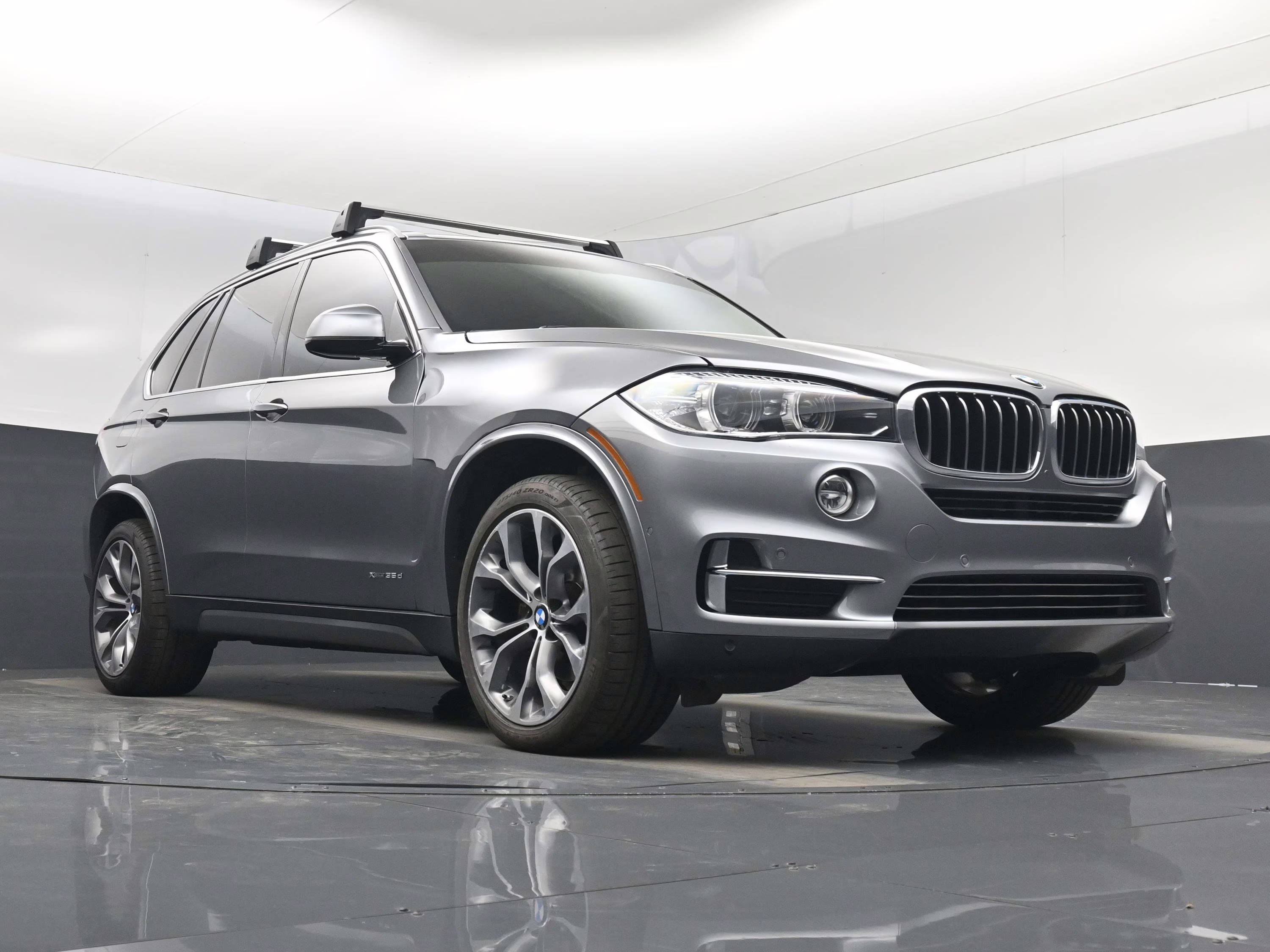 2015 Space Gray Metallic BMW X5 xDrive35d AWD SUV