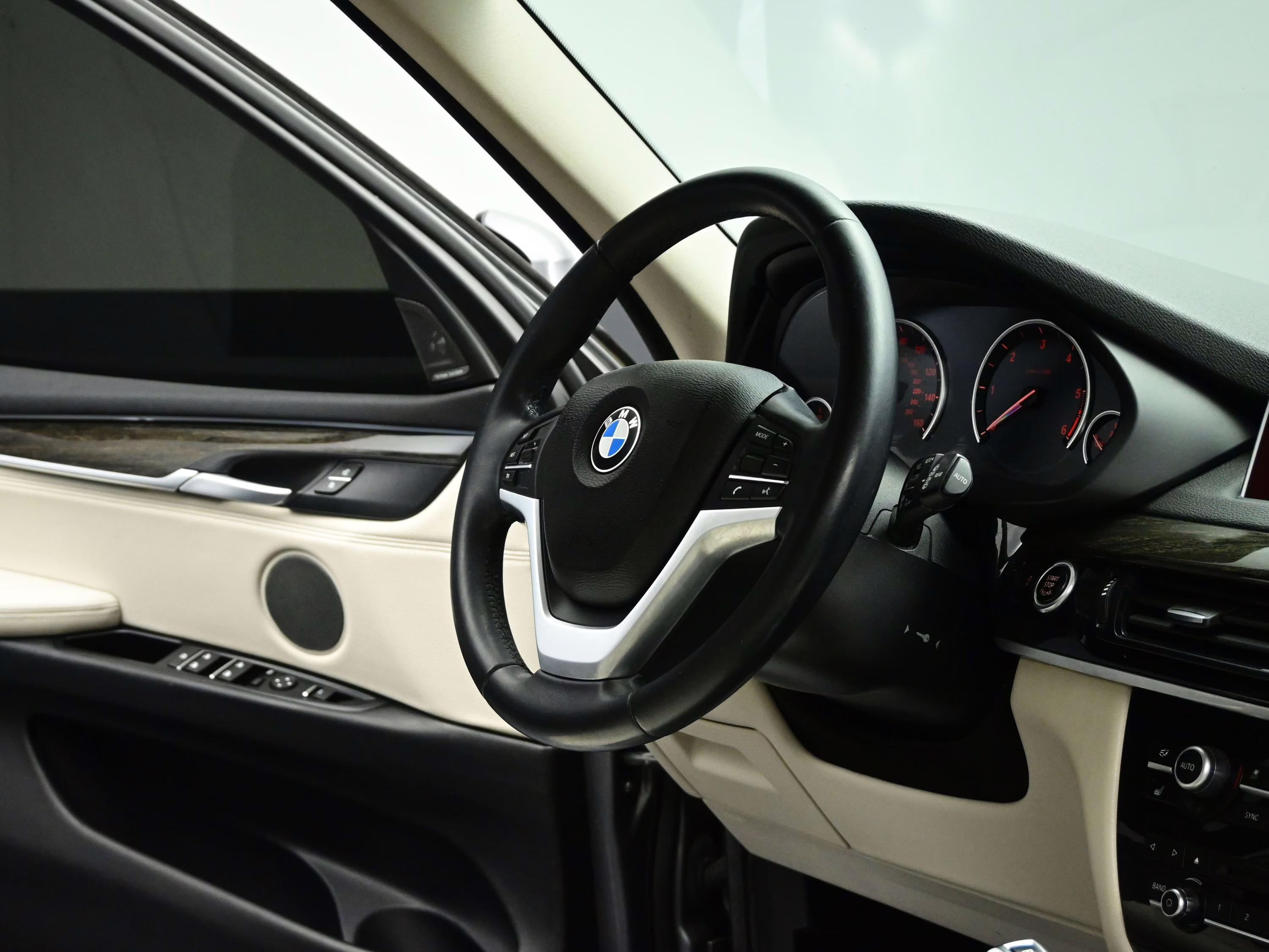 2015 Space Gray Metallic BMW X5 xDrive35d AWD SUV