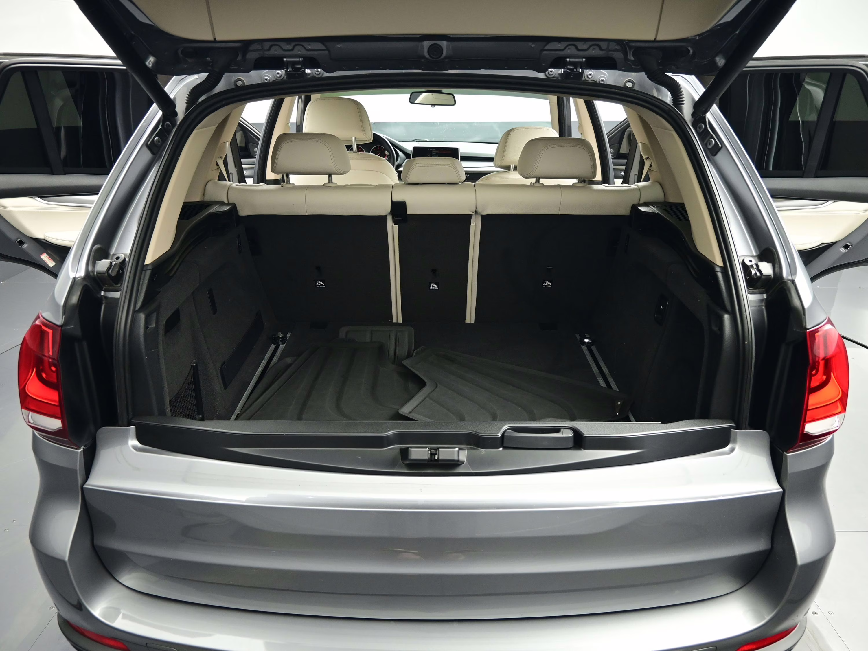 2015 Space Gray Metallic BMW X5 xDrive35d AWD SUV