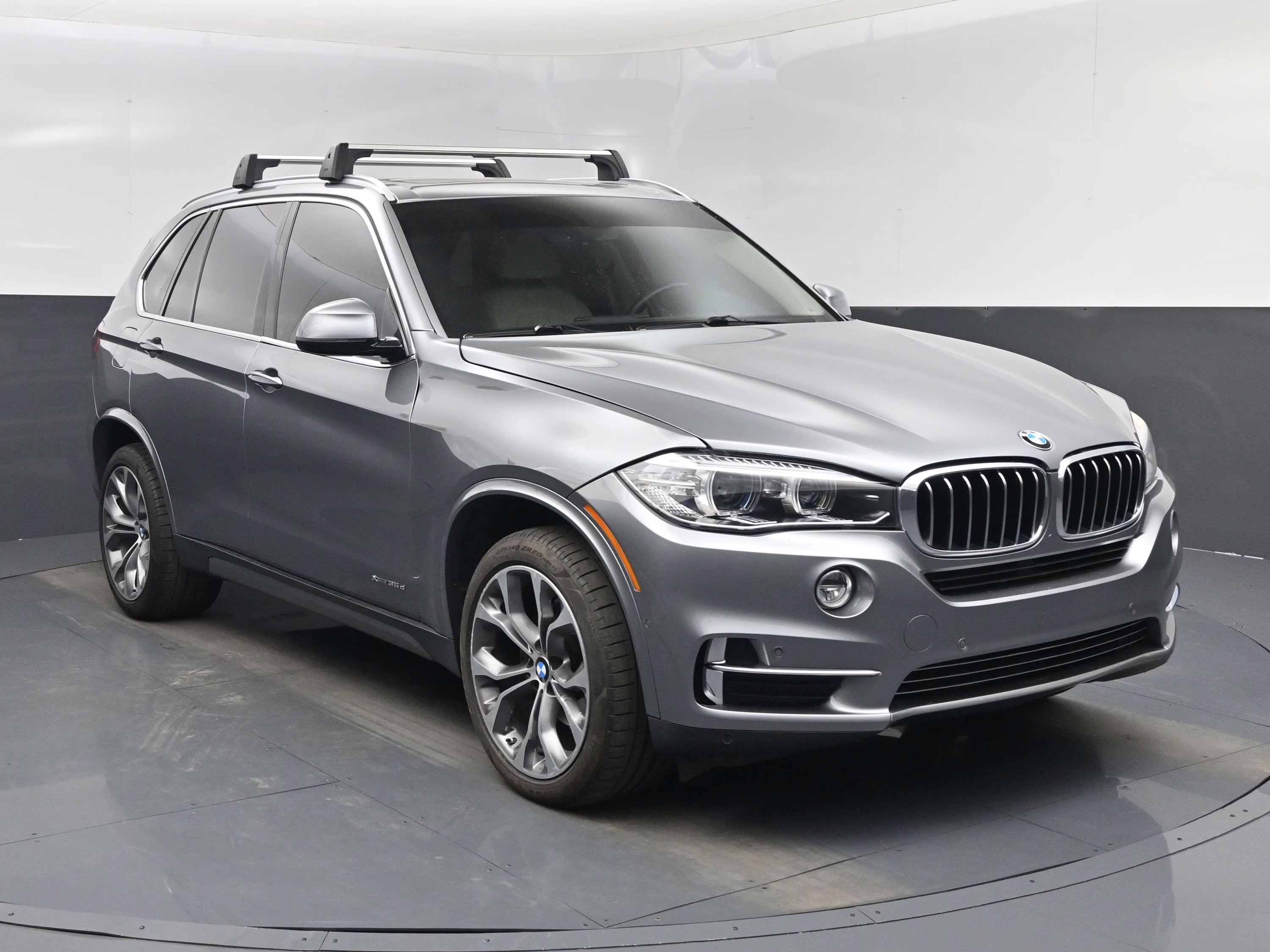 2015 Space Gray Metallic BMW X5 xDrive35d AWD SUV