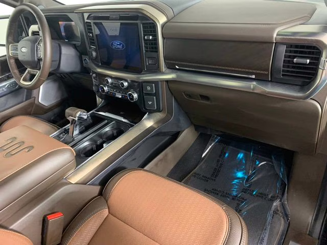 2025 Agate Black Metallic Ford F-150 King Ranch 4X4 Truck